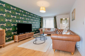 Boutique 4-Bed House in Manchester - Games Room